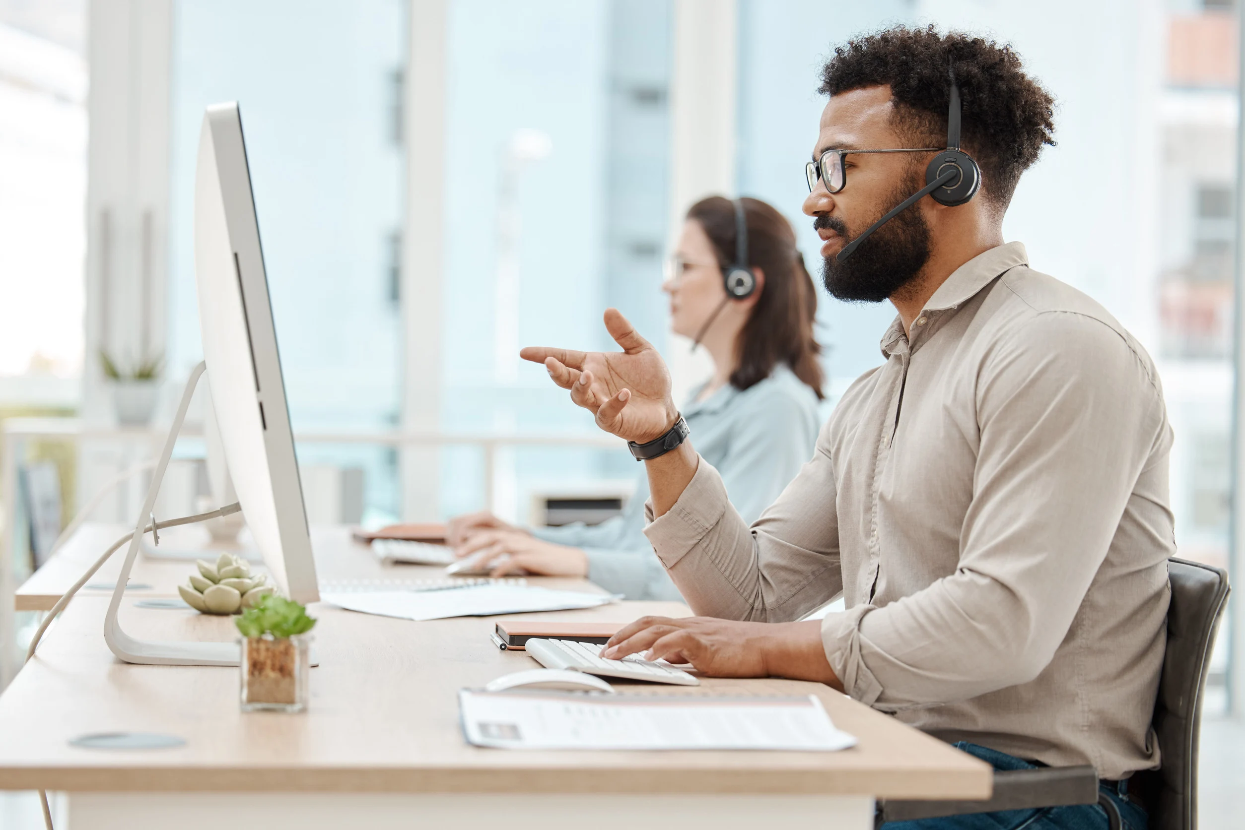 Phone Answering and Virtual Receptionist Services