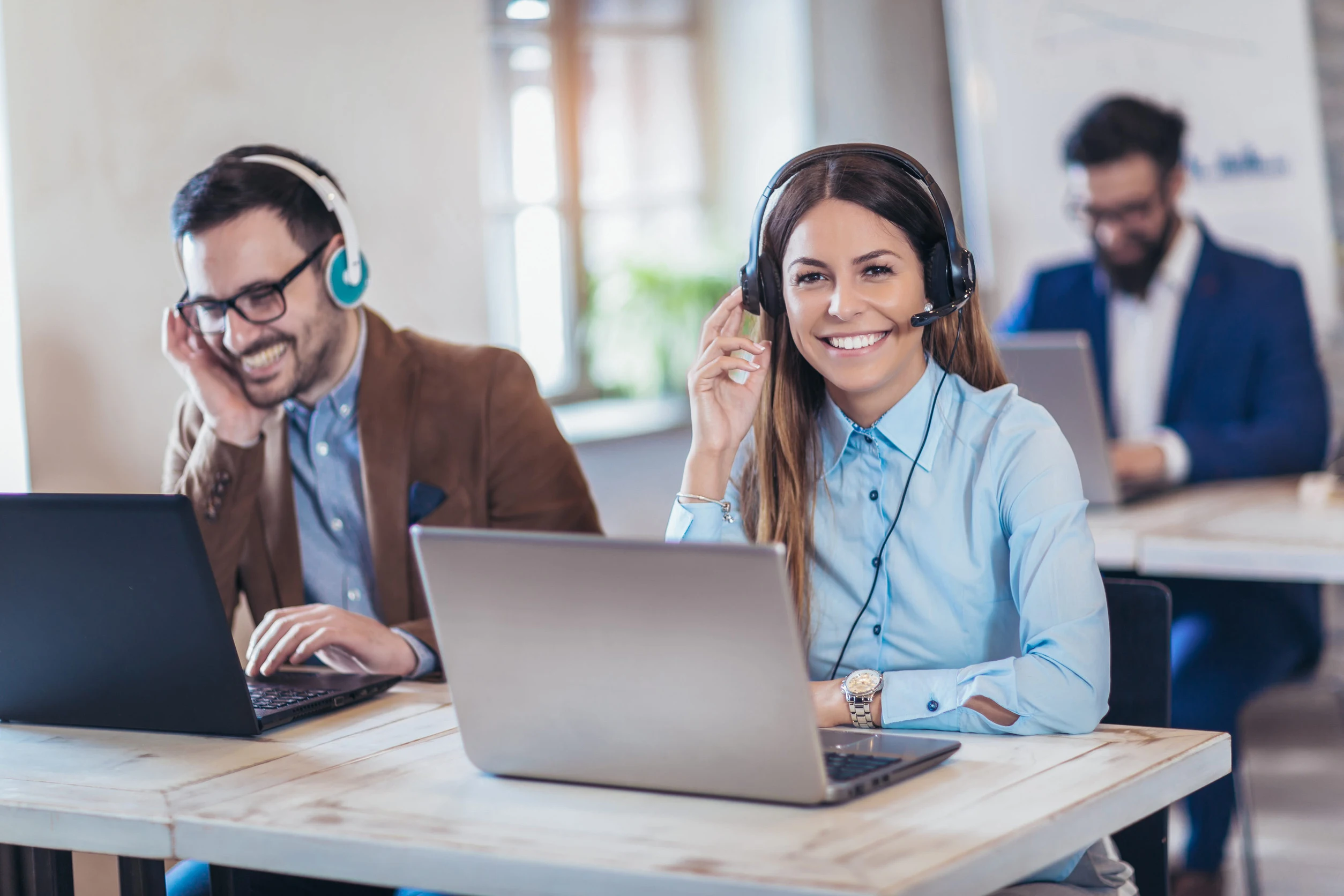 Professional call answering and call routing service